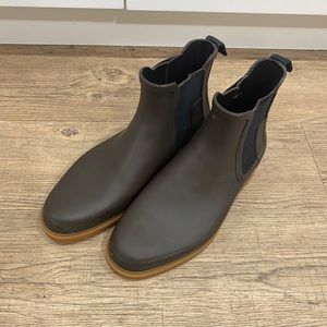 Hunter men’s rain boots size us 9